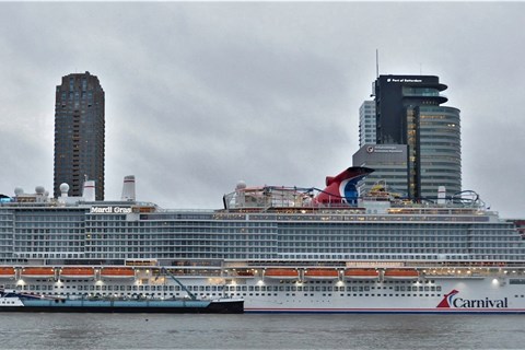 Milestone : delivery of LNG in Rotterdam City Centre