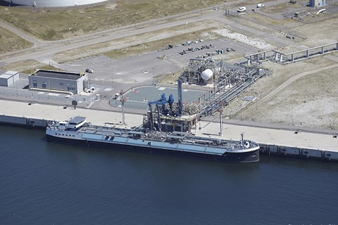 100th loading operation for LNG London at Gate