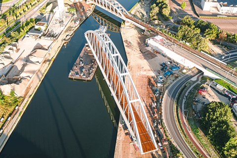 Installation of the new railway bridge at Herentals